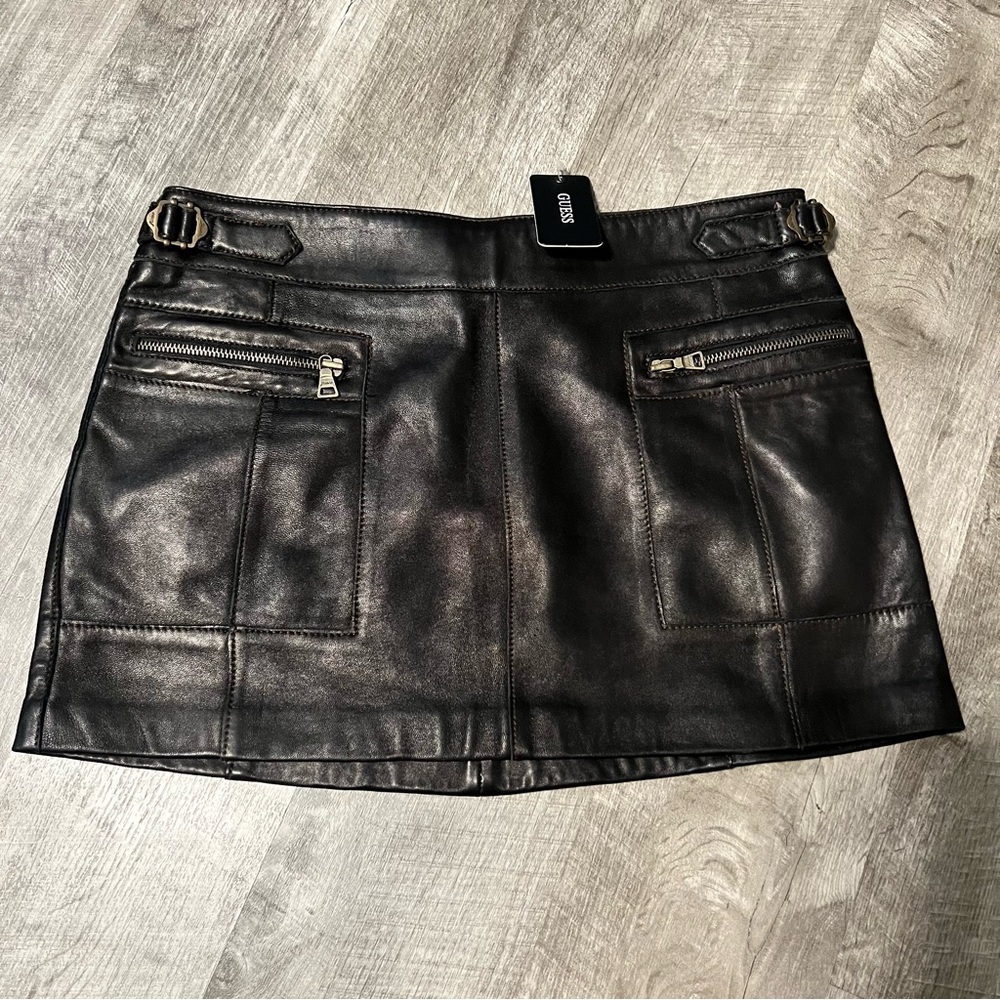 NWT! Guess 100% Genuine Leather Mini Skirt Essential